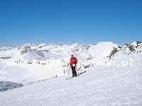Obervellach to miejscowość położona na wysokości 685 m n.p.m. w rejonie doliny Mölltal. 14 km od lodowca Moelltal. Najbliższy teren narciarski to Ankogel, który oferuje dobrze przygo